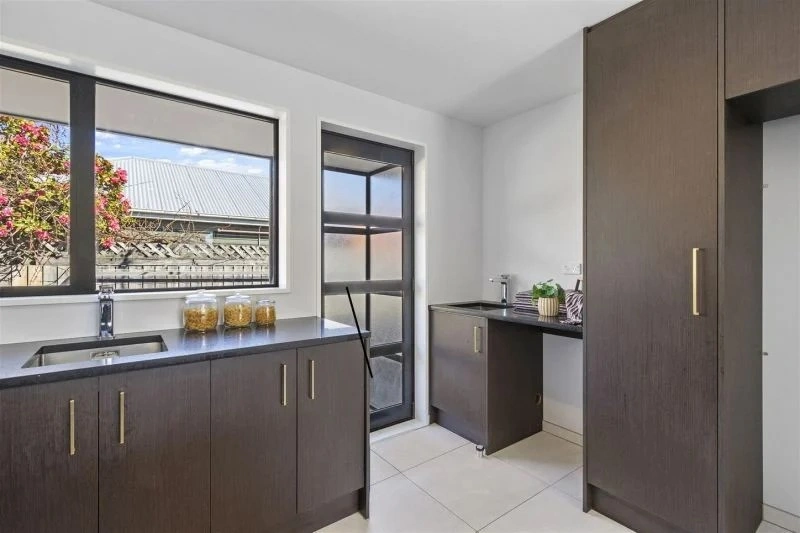 新西兰基督城 73 平方米带家具住宅