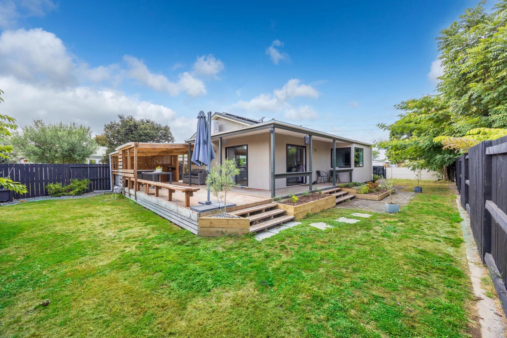 منزل حديث 3+1 للعيش في هاميلتون، نيوزيلندا