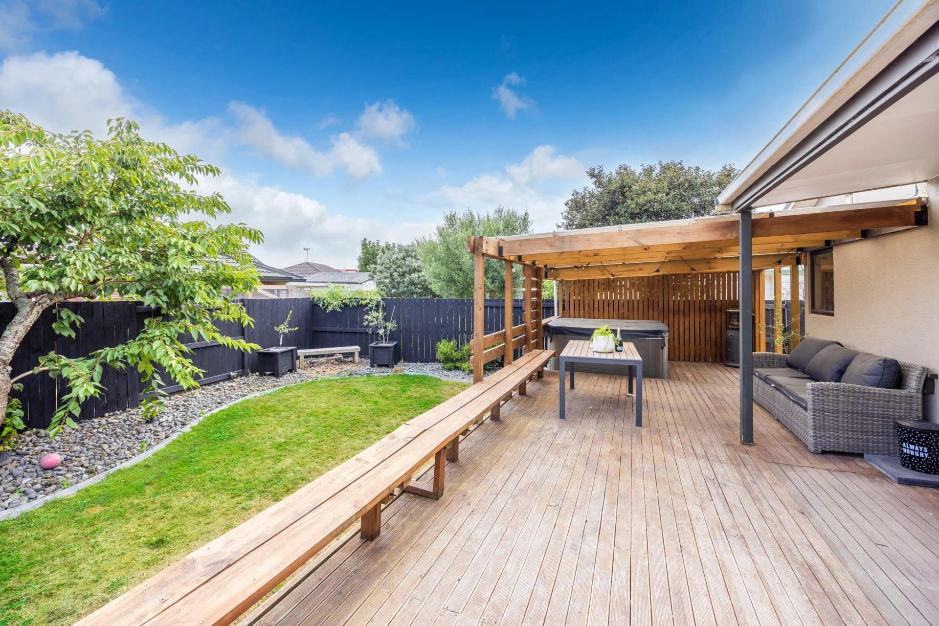 منزل حديث 3+1 للعيش في هاميلتون، نيوزيلندا