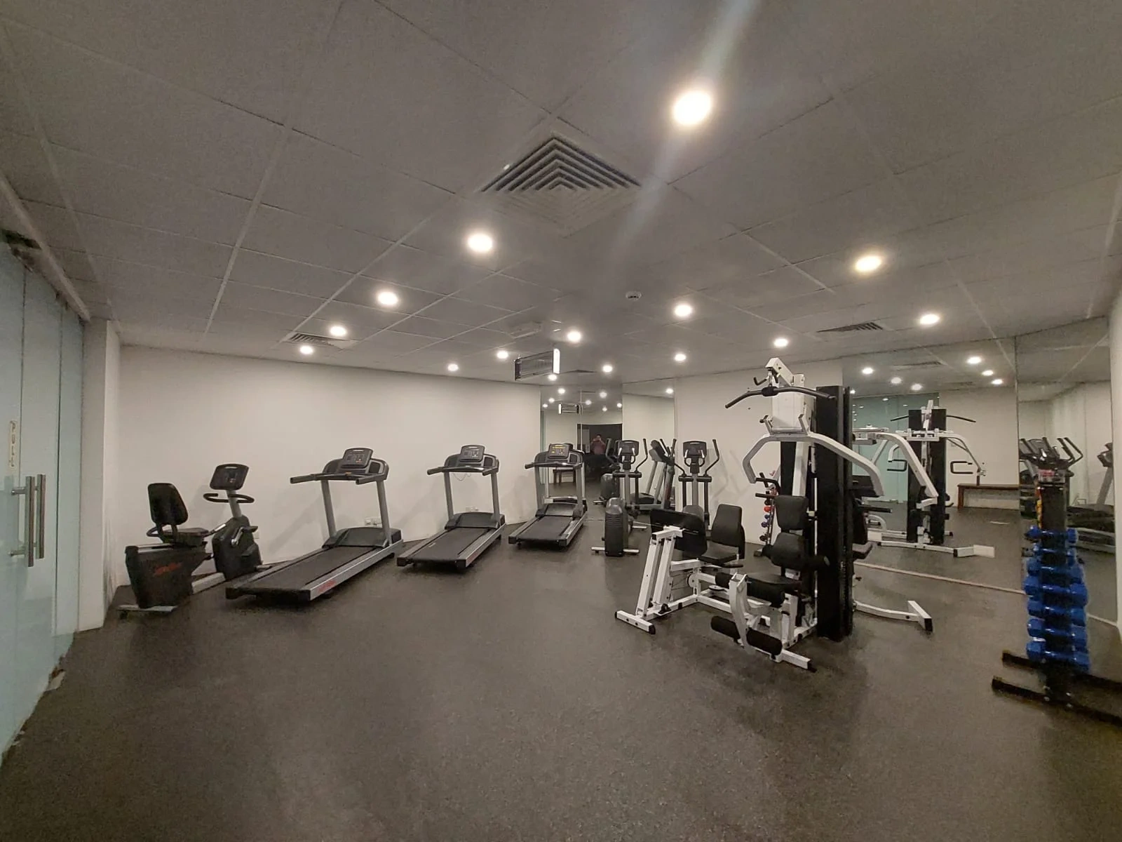 شقة حديثة بمساحة 70 م² في بوشّر، عمان