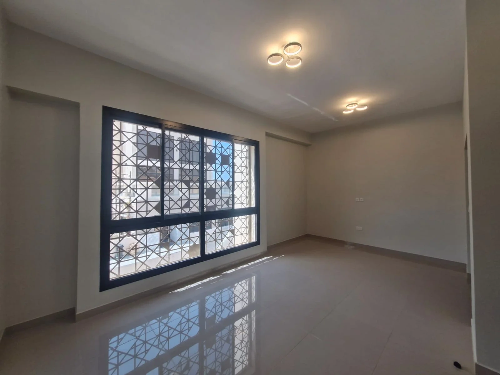 فيلا جميلة 230 م² في بوشَر، عُمان