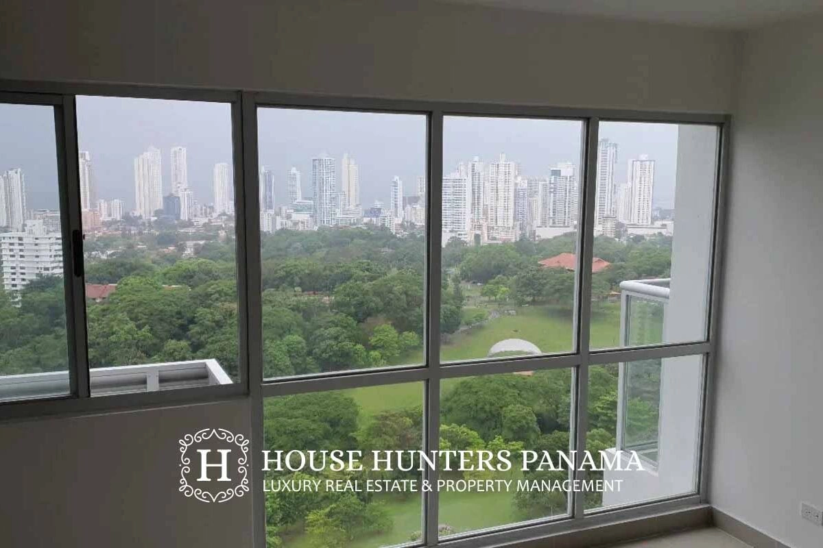 पैनामा सिटी, पैनामा में हवादार 2-बेडरूम अपार्टमेंट