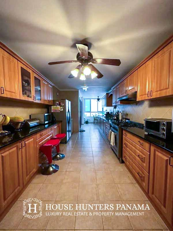 آپارتمان سهخوابه و جادار در شهر پاناما، پاناما