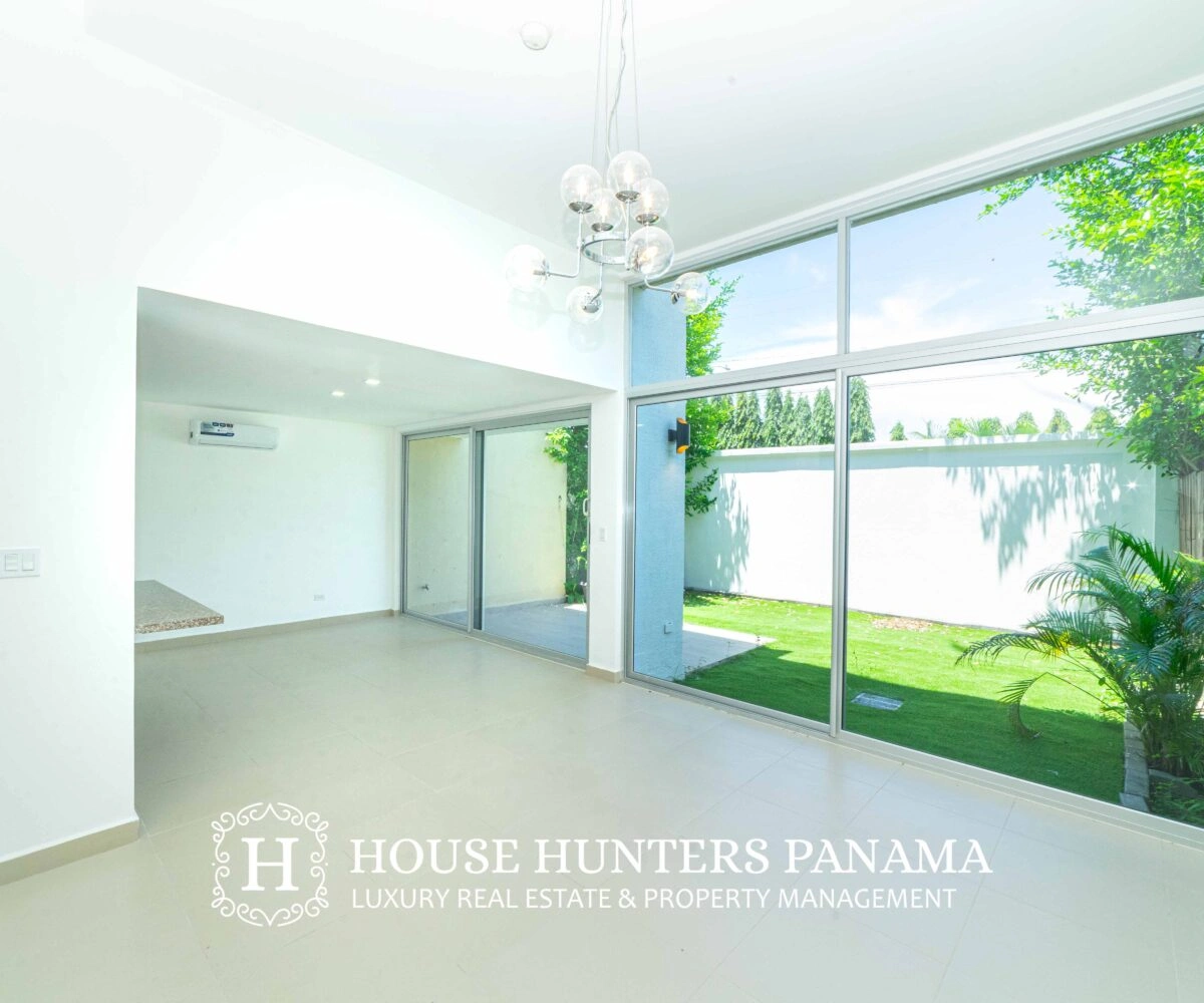 تاون هاوس فسيح مكون من 4 غرف نوم في مدينة بنما، بنما