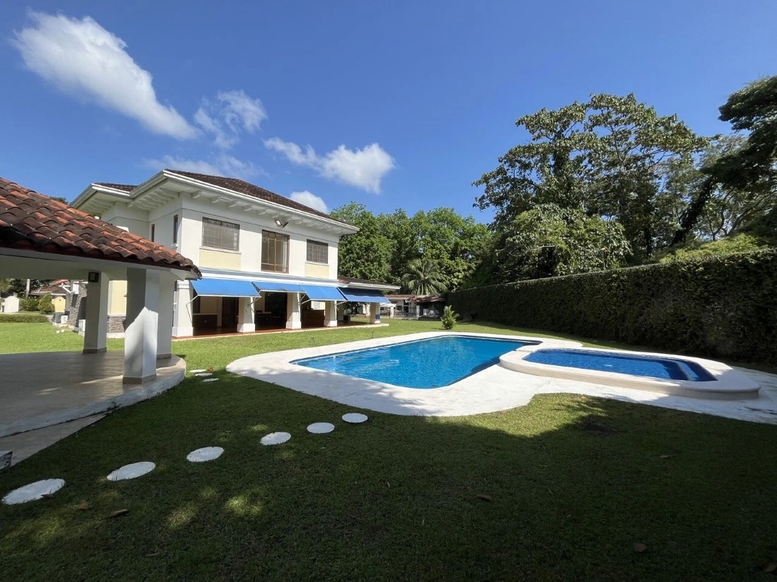 巴拿马城宽敞住宅,建筑面积860 m²