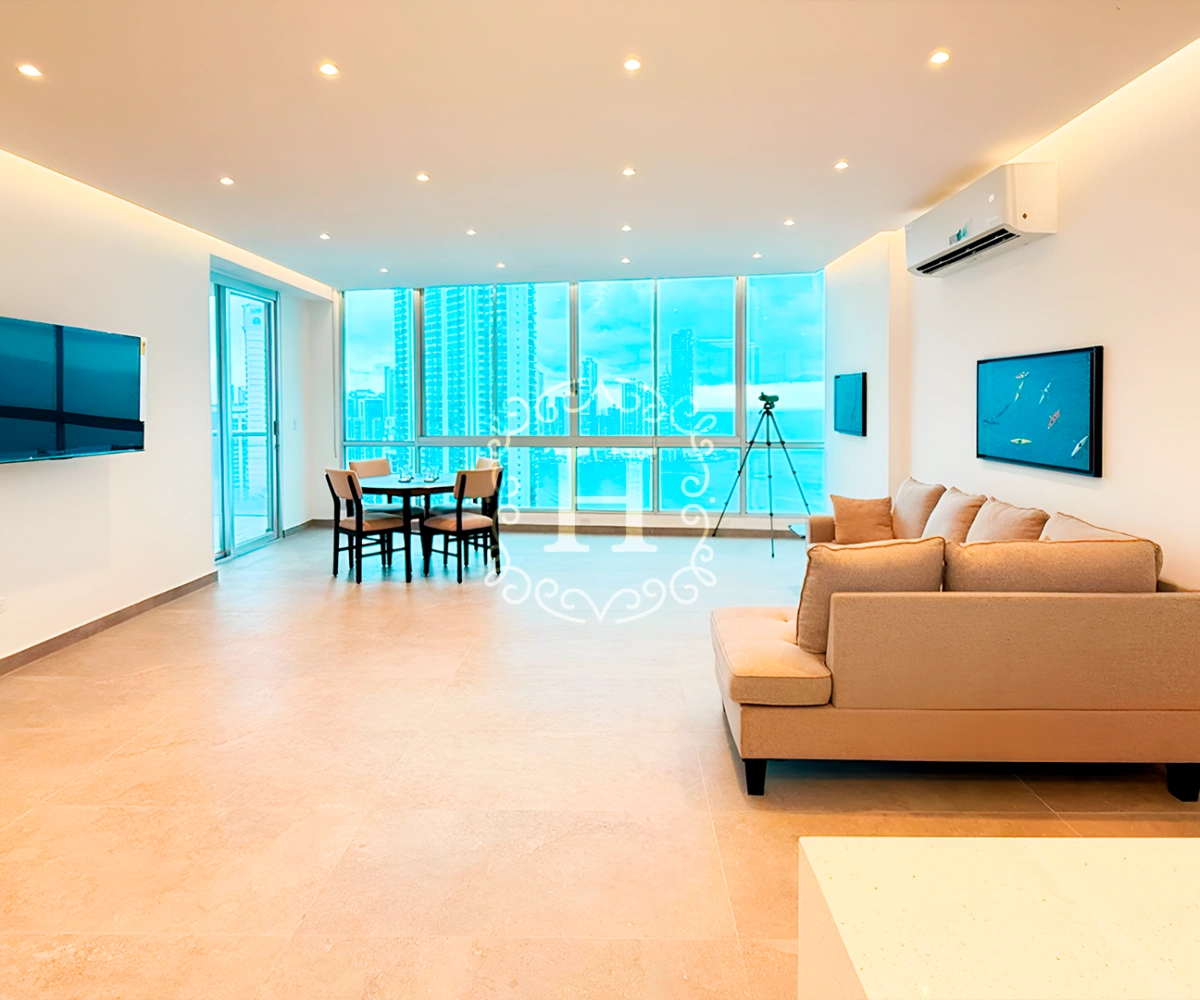 Prestigious 3-bedroom penthouse in Panama City, Panama