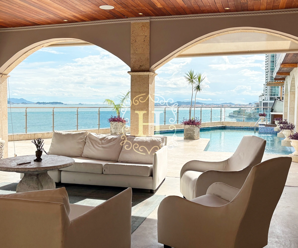 شقة واسعة مكونة من 4 غرف نوم في بنما سيتي، بنما