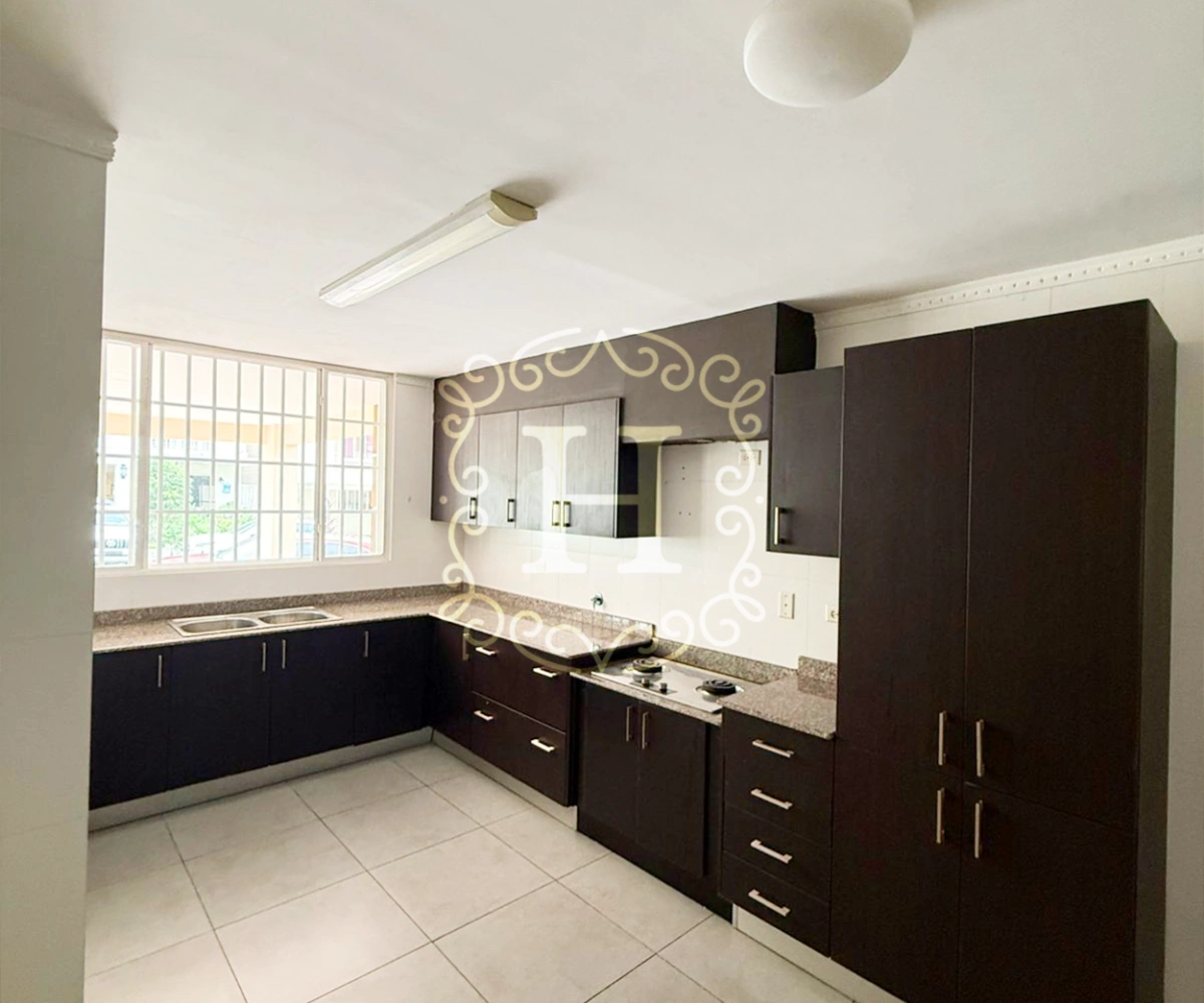 خانه شهری جادار 299 m2 در شهر پاناما، پاناما