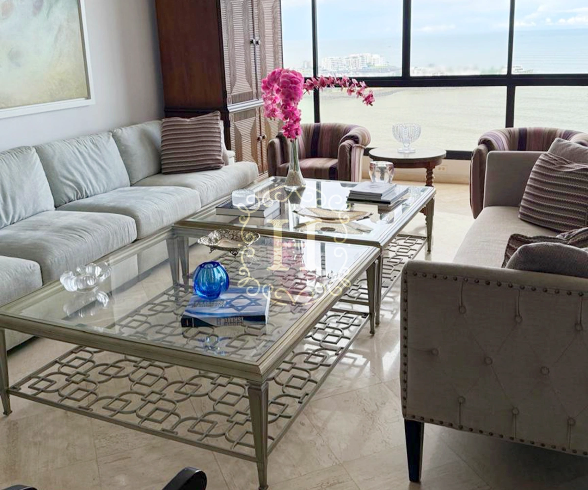 آپارتمان سهخوابه جادار در پاناما سیتی، پاناما