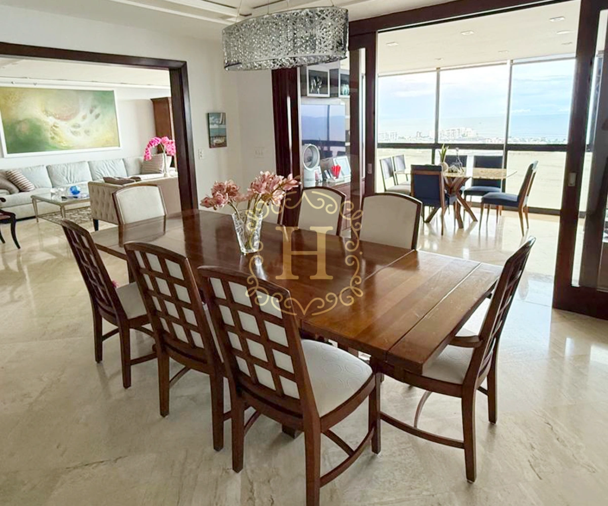 آپارتمان سهخوابه جادار در پاناما سیتی، پاناما