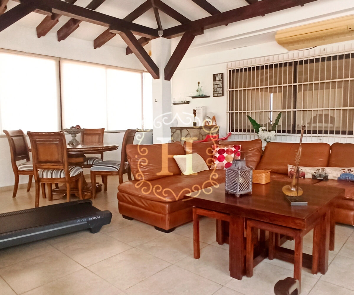 منزل مشرق مكون من 4 غرف نوم في مدينة بنما، بنما