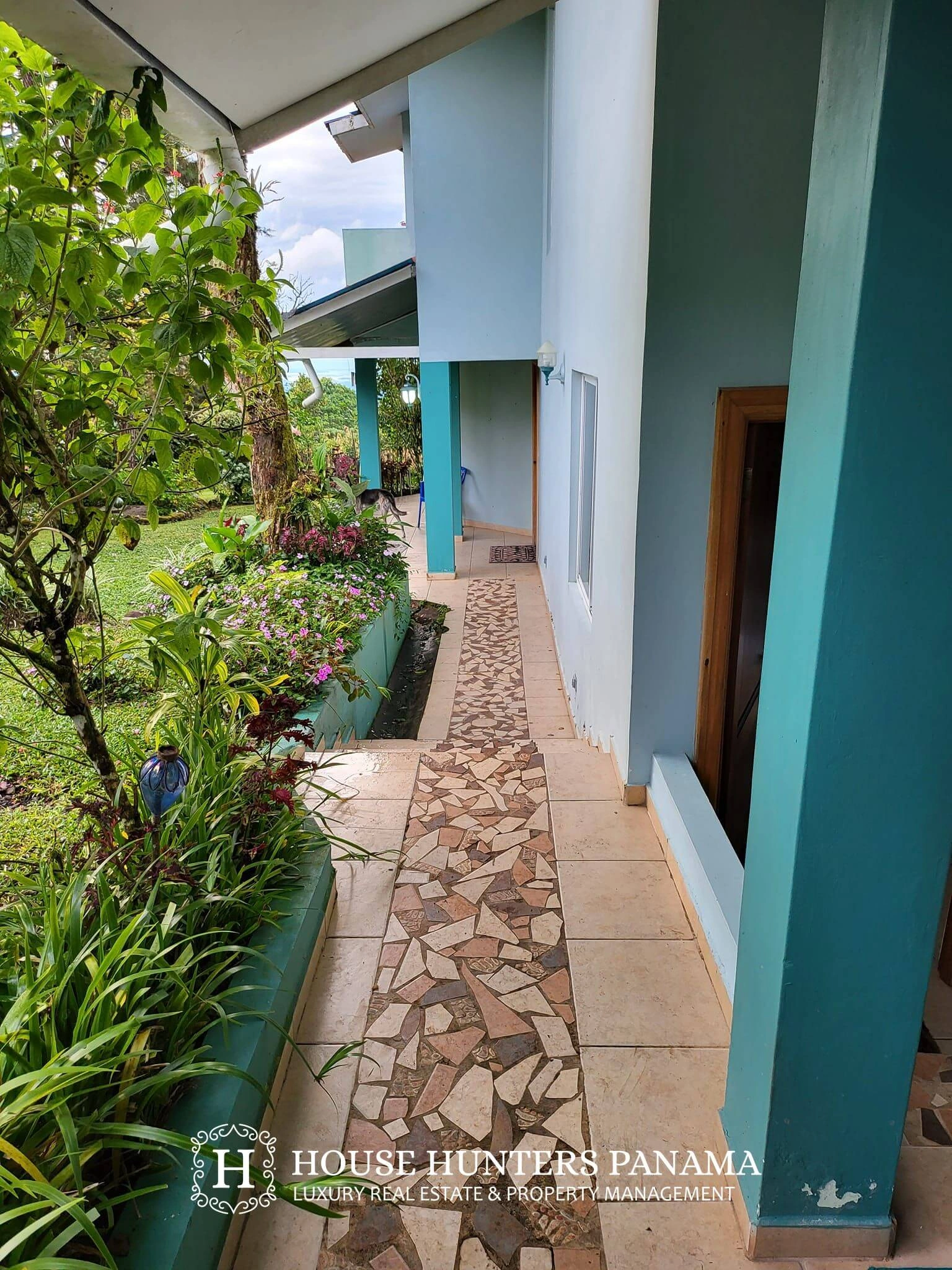 巴拿马 Boquete 两居室带花园房屋