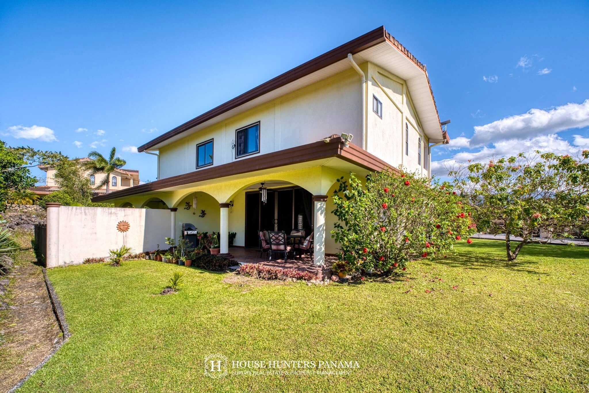 تاون هاوس بمساحة 180 م² مع موقف سيارات في بوكيتي، بنما