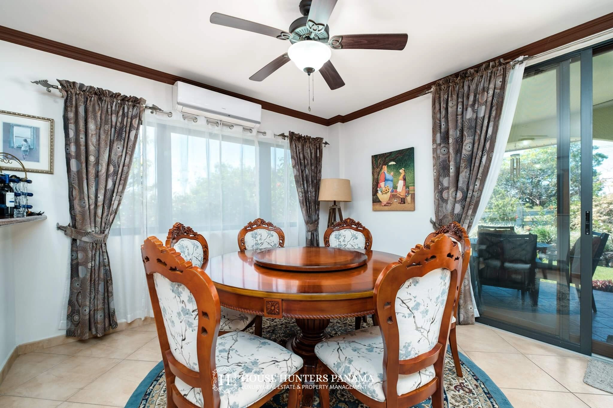 تاون هاوس بمساحة 180 م² مع موقف سيارات في بوكيتي، بنما