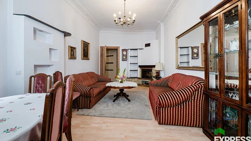 पोज़नान, पोलैंड में 94 m² के आरामदायक अपार्टमेंट