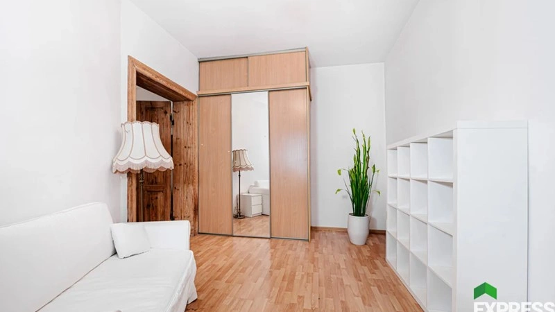 पोज़नान, पोलैंड में 94 m² के आरामदायक अपार्टमेंट