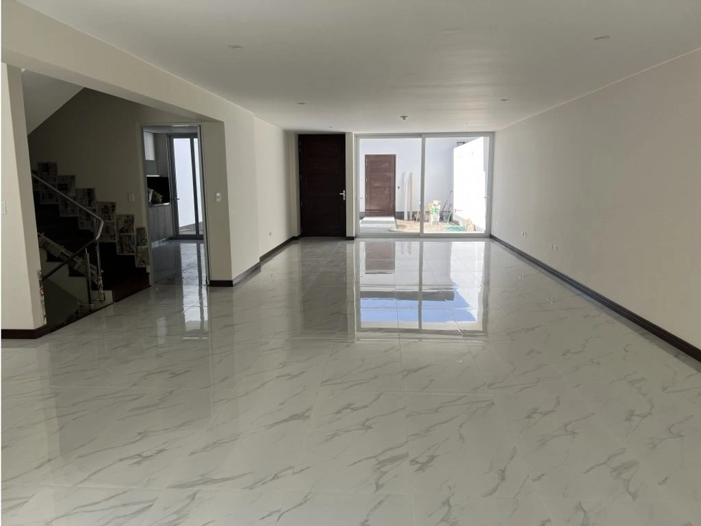 منزل فاخر بمساحة 374 m2 في أريكويبا، بيرو