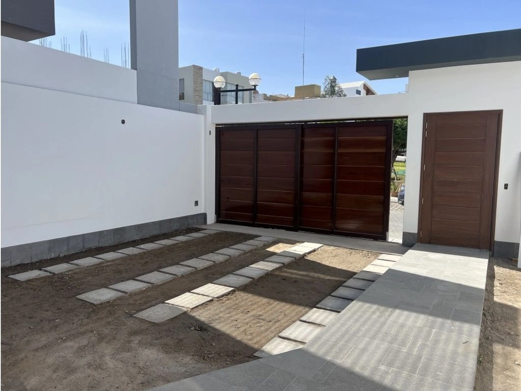 منزل فاخر بمساحة 374 m2 في أريكويبا، بيرو