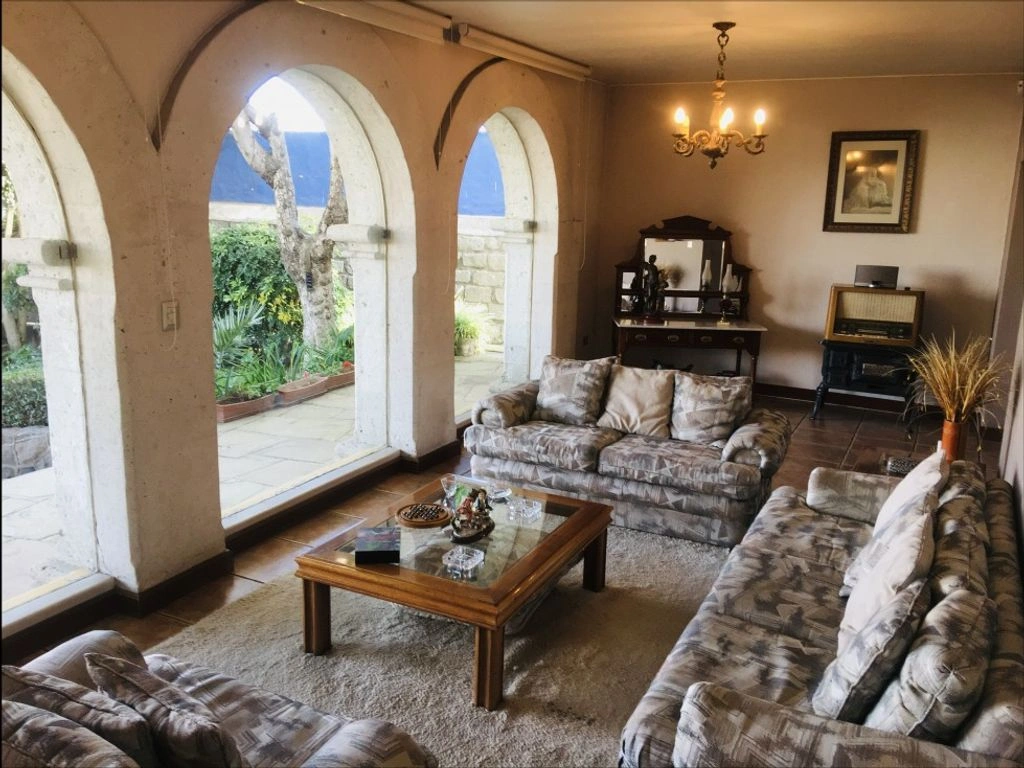 منزل فسيح 3+1 في أريكويبا، بيرو