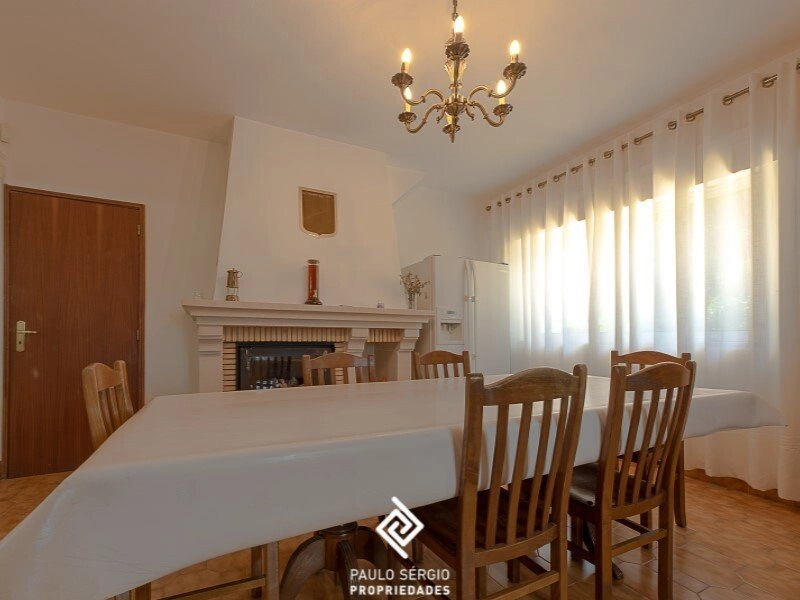 ब्रगा, पुर्तगाल के उपनगरों में 233 m2 का आरामदायक घर