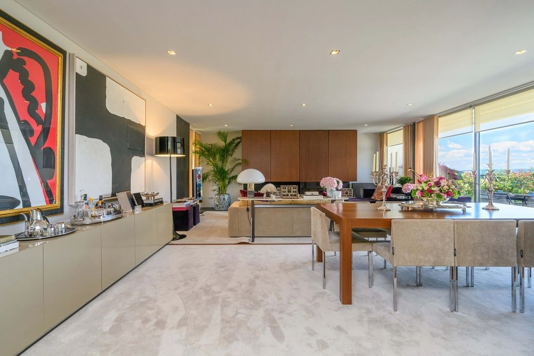 منزل حديث بمساحة 475 م² على منحدر جبل مونتي فريو في براغا، البرتغال