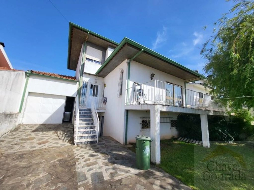 पोर्तुगाल के कोइम्ब्रा क्षेत्र में 330 m², फर्नीचर सहित घर