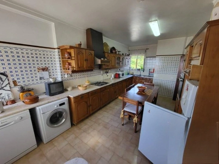 पोर्तुगाल के कोइम्ब्रा क्षेत्र में 330 m², फर्नीचर सहित घर