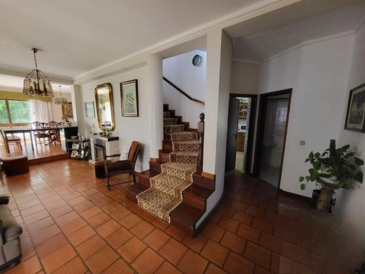 पोर्तुगाल के कोइम्ब्रा क्षेत्र में 330 m², फर्नीचर सहित घर