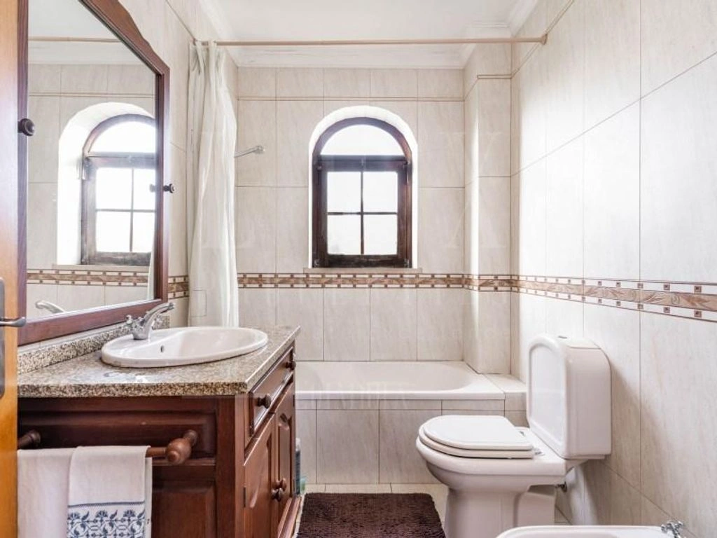 कोइम्ब्रा, पुर्तगाल के केंद्र के पास घर 315 m2