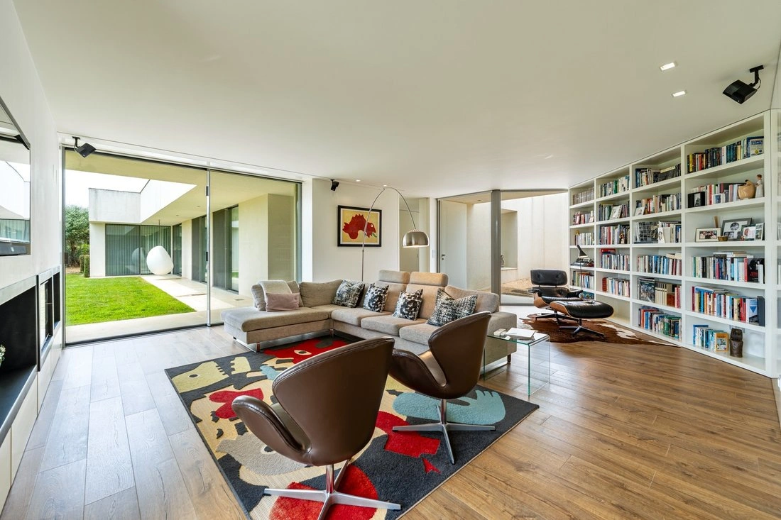 فيلا فاخرة بمساحة 397 م2 في المنطقة الحضرية من إيفورا، البرتغال