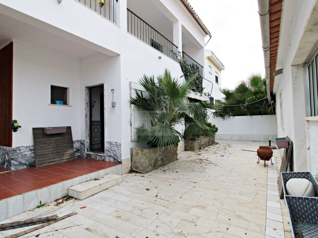 Evora, Portekiz'de harika bir bölgede 739 m²'lik muhteşem ev.