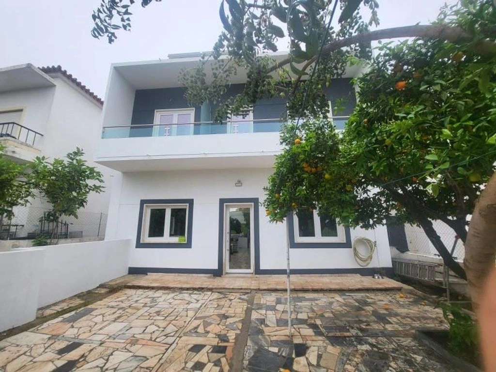 منزل حديث بمساحة 200 م² قرب الجامعة في إيفورا، البرتغال