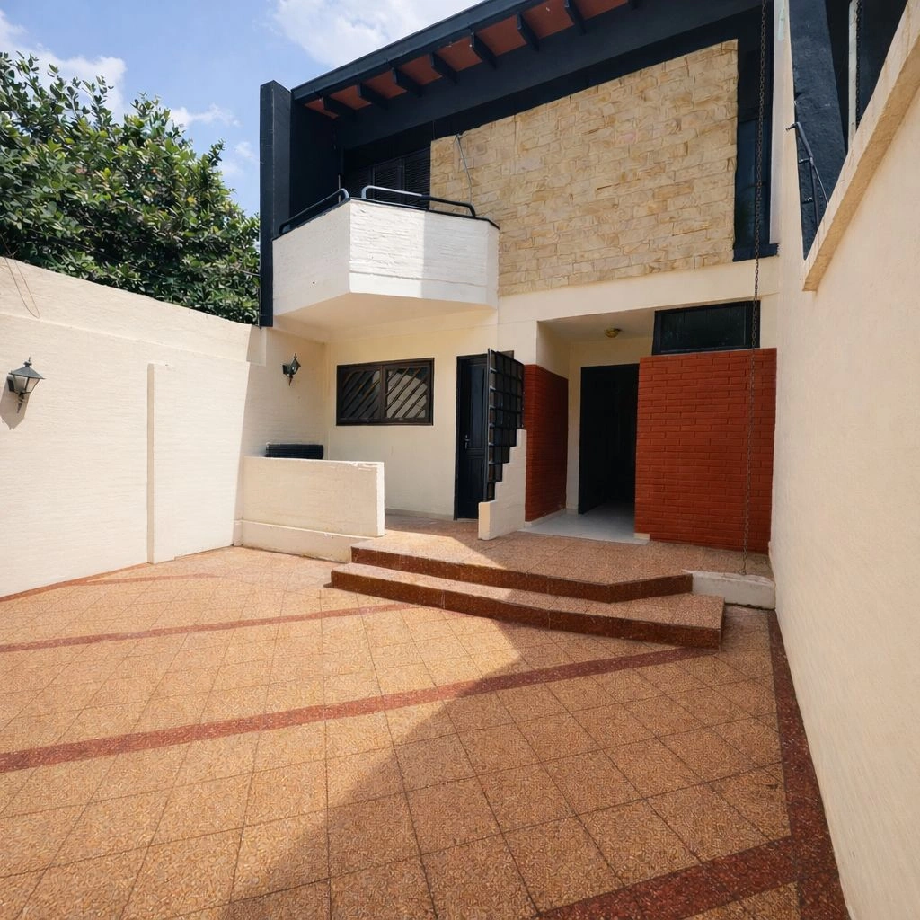 位于巴拉圭亚松森的 322 m2 带花园住宅