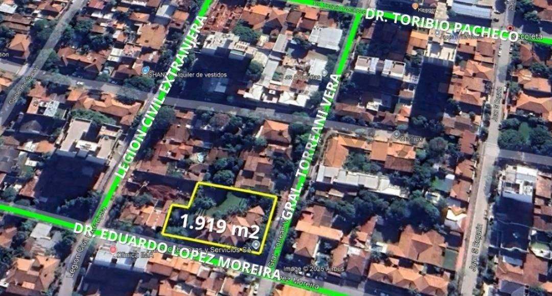 Casa 1048 m2 con jardín en Asunción, Paraguay