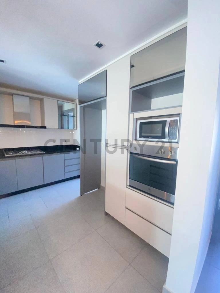 Casa 146 m² con vista al mar en Ciudad del Este, Paraguay