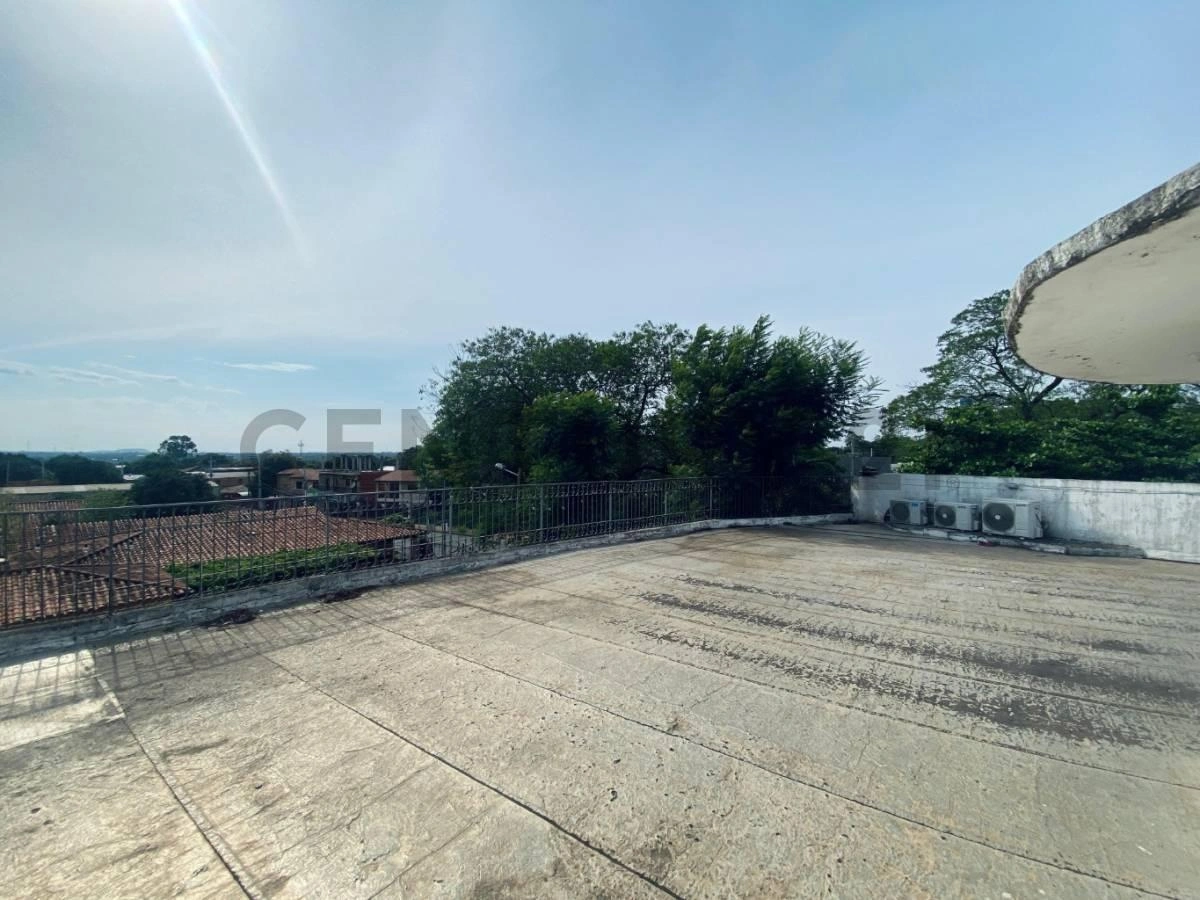 圣洛伦索,巴拉圭 — 217 m² 带车库的房屋