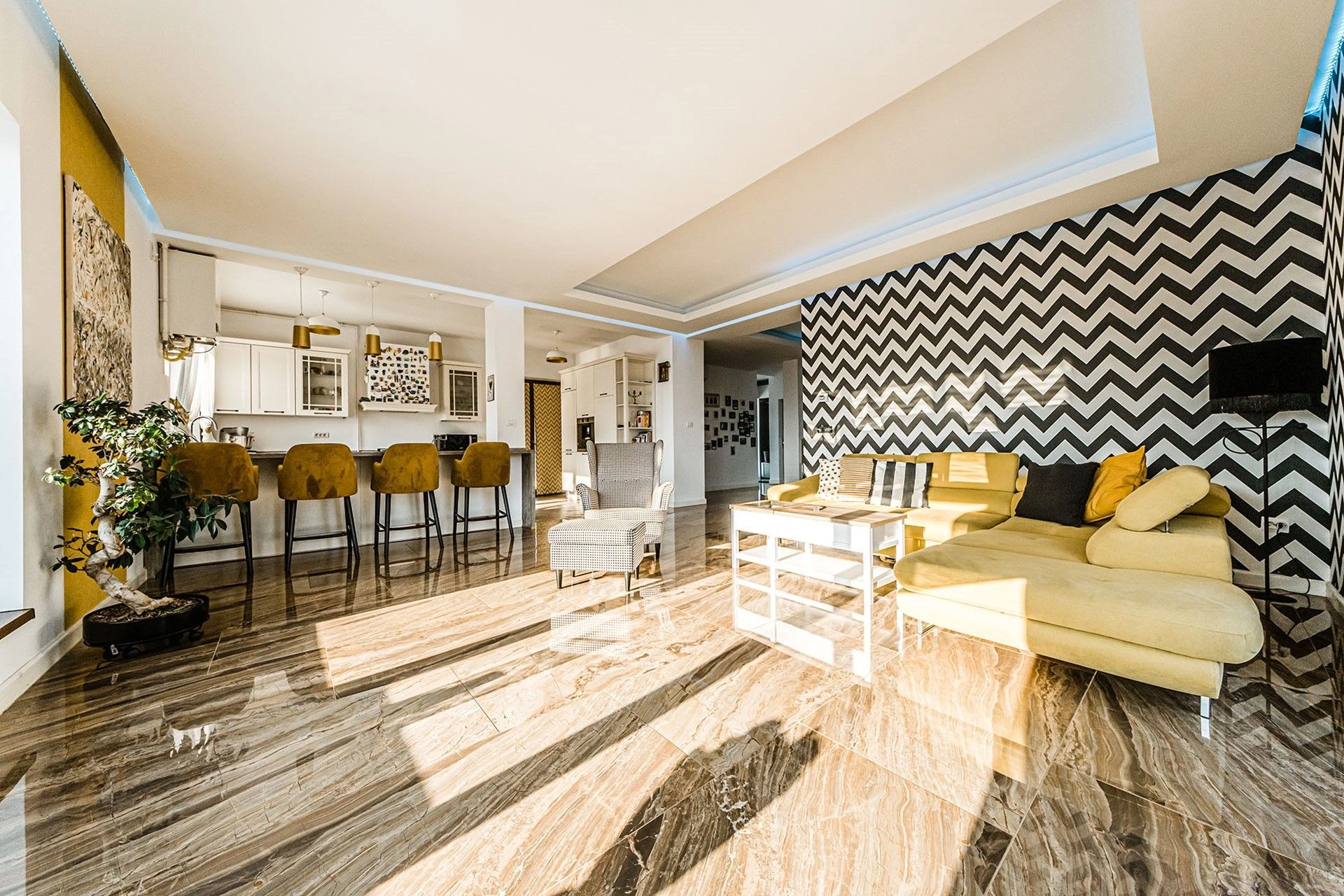 Luxurious penthouse 600 m2 with panoramic views of the mountains and the city of Brasov