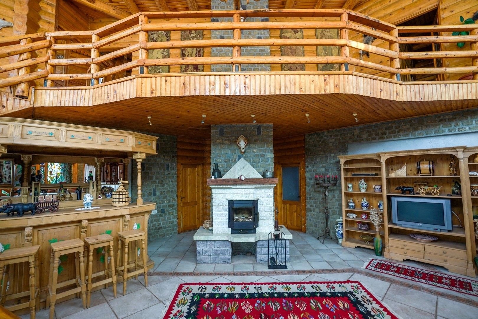 Geräumige Villa 700 m2 mit Sauna in Brașov