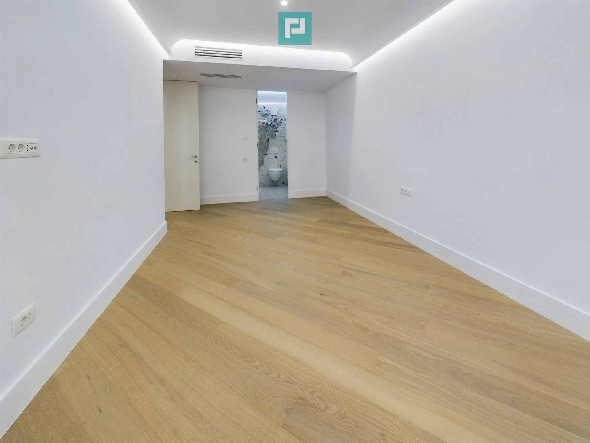 Estúdio 0+1 no distrito de Baneasa, Bucareste