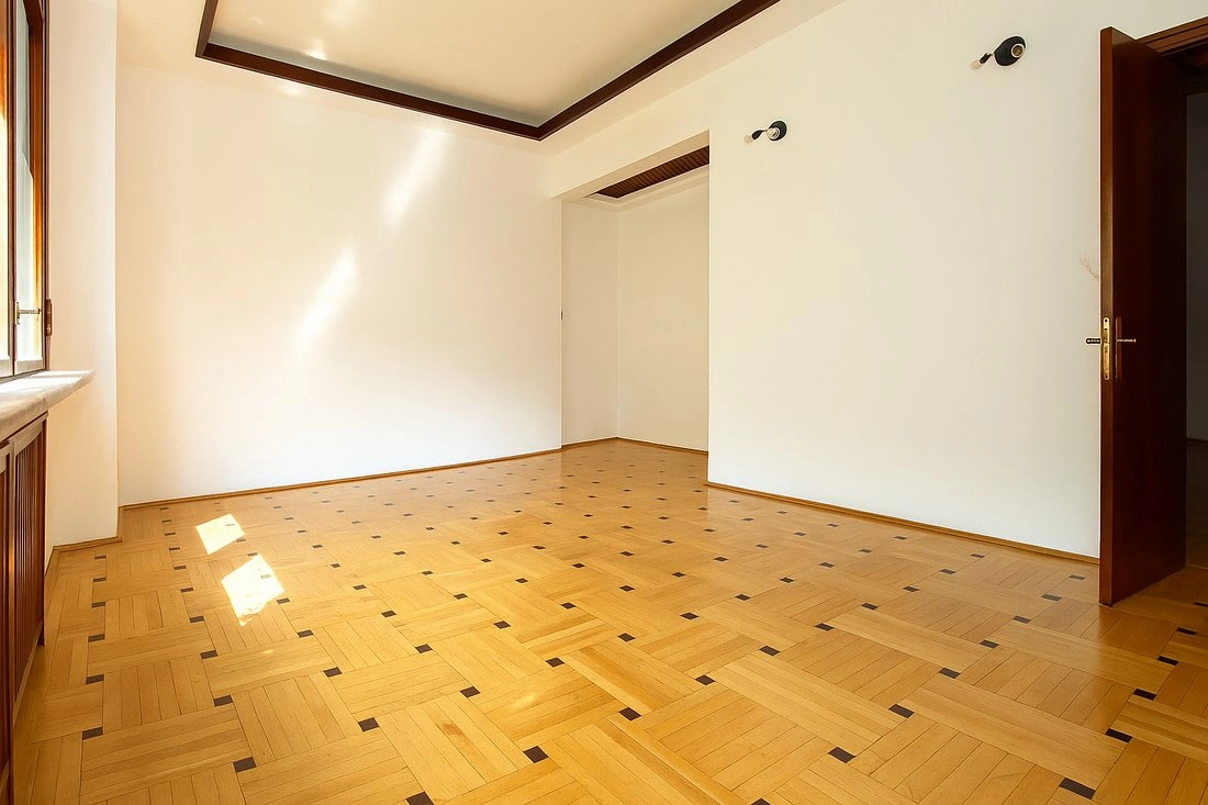 فيلا بمساحة 490 م² في بوخارست، رومانيا