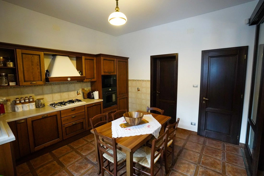 منزل بمساحة 400 م² في براسوف، رومانيا