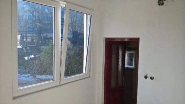 采光良好 2+1 户型 — 克拉列沃,塞尔维亚