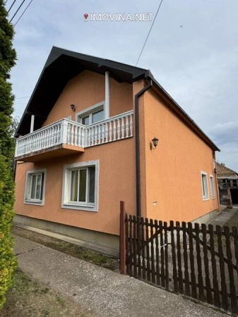 ज़्रेनजानिन, सर्बिया में आरामदायक 5+1 घर