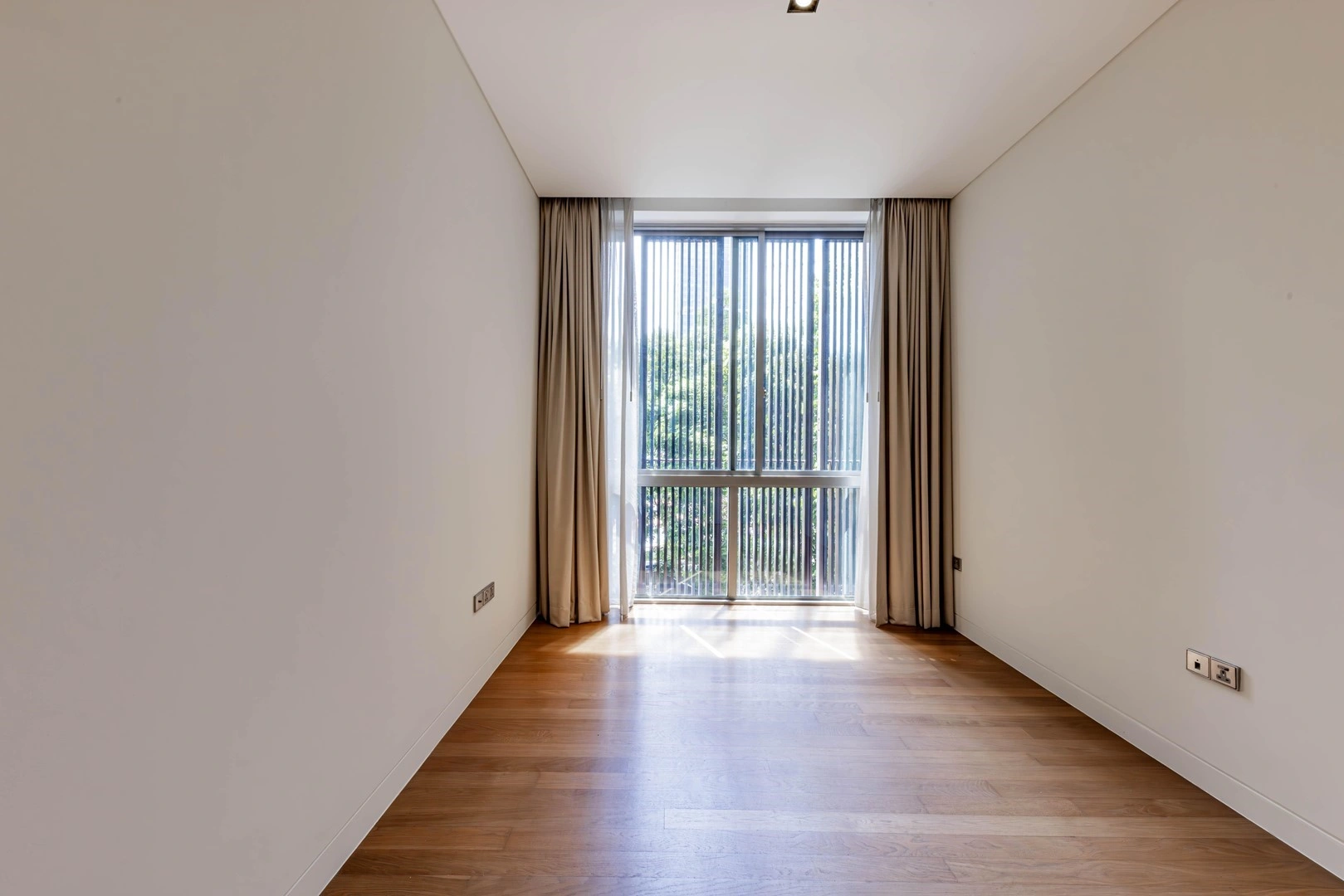 شقة فاخرة بمساحة 110 م² في سنغافورة (#OSg 20-09)