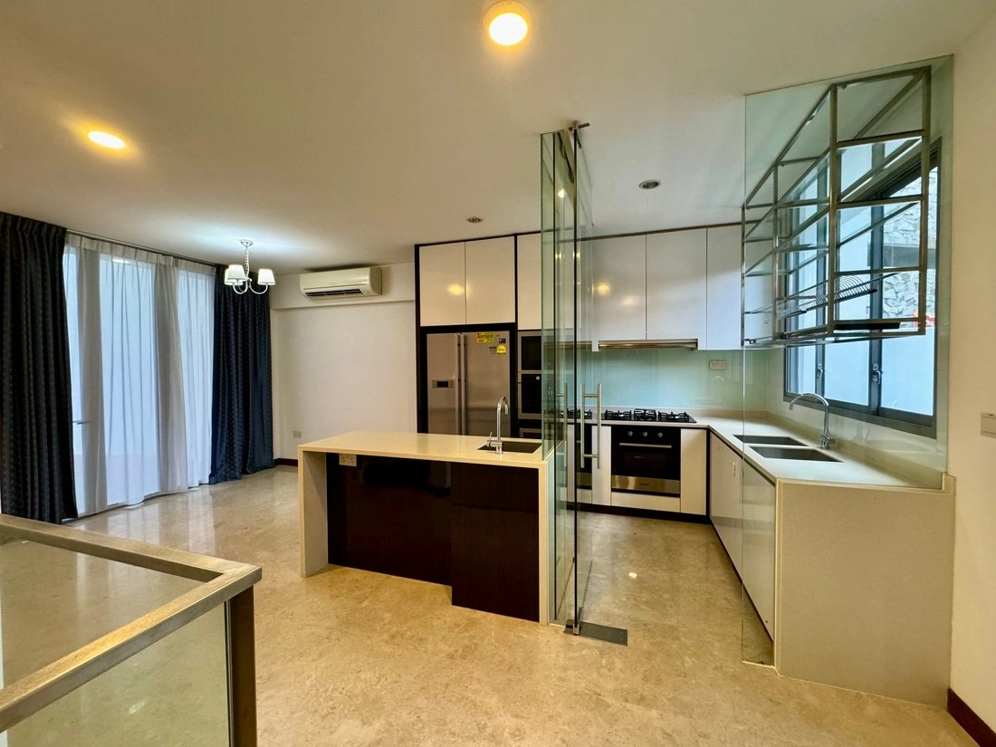 منزل بمساحة 310 m² مع حديقة في مدينة سنغافورة، سنغافورة