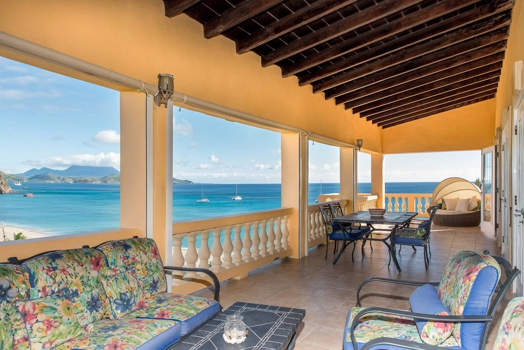 Spacious house 371 m2 in Basseterre, St. Kitts and Nevis