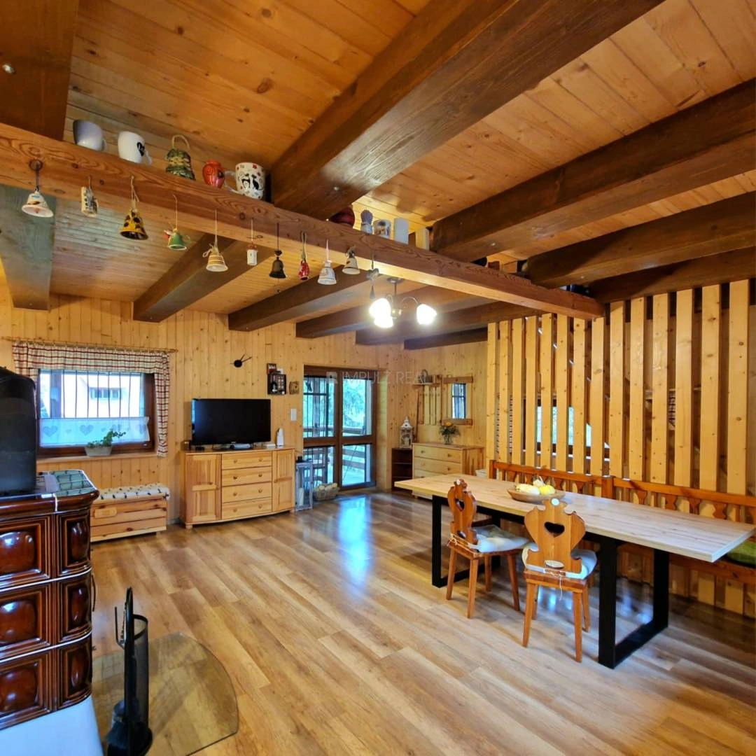 Chalé renovado 3+1 em Košice, Eslováquia