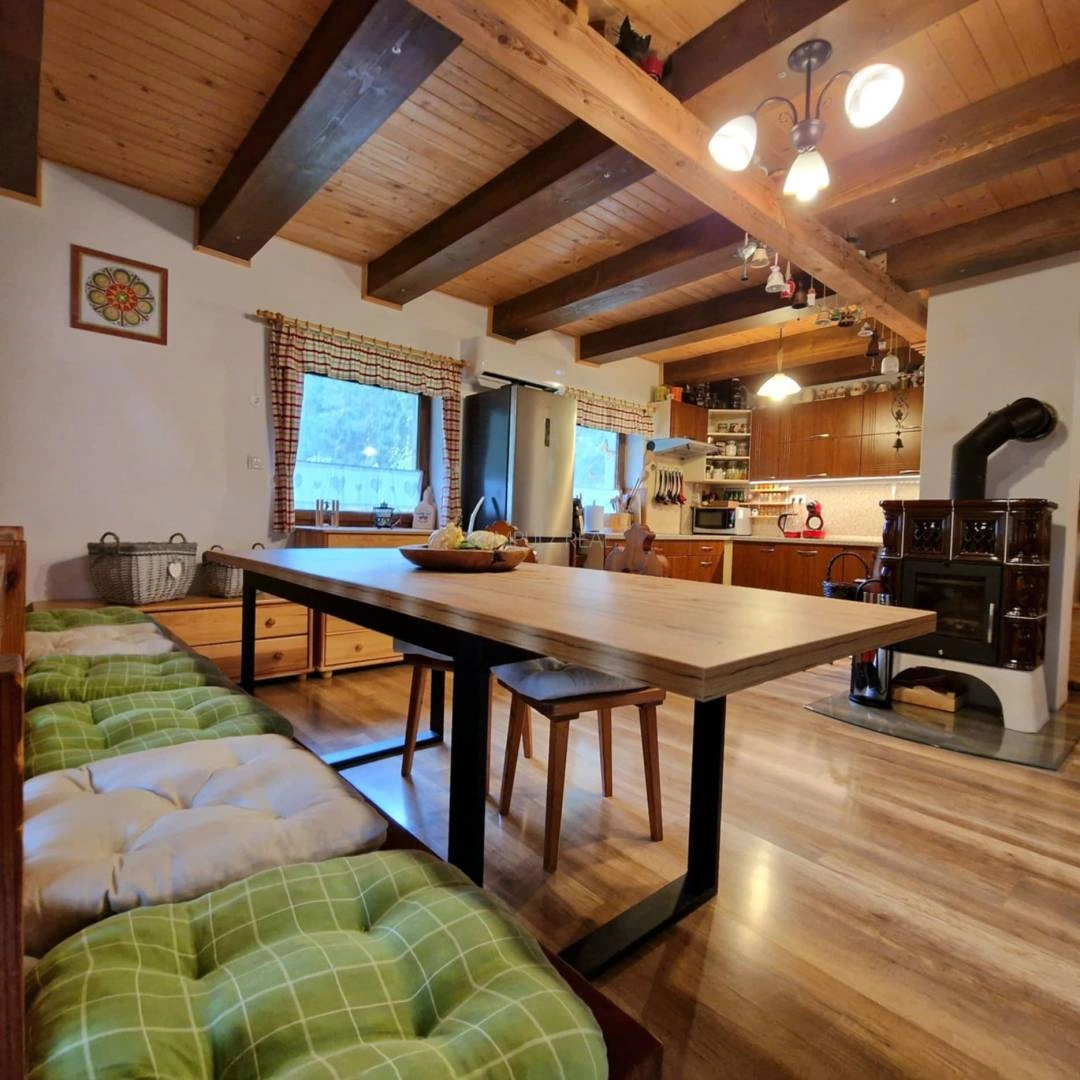 Chalé renovado 3+1 em Košice, Eslováquia