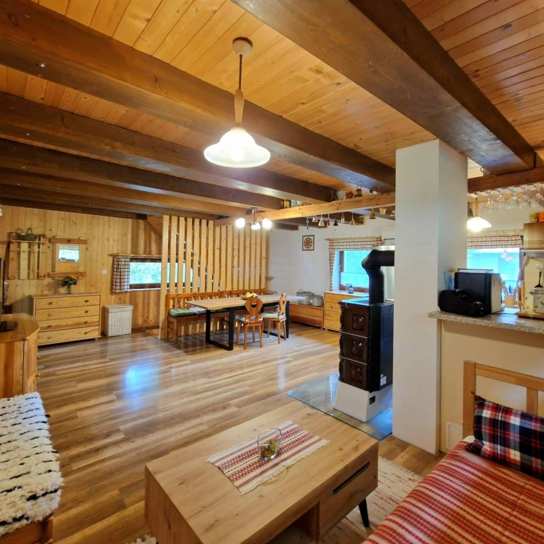 Chalé renovado 3+1 em Košice, Eslováquia