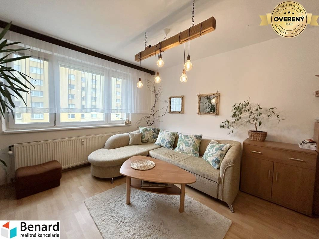 प्रेशोव, स्लोवाकिया में 57 m² का उजला अपार्टमेंट